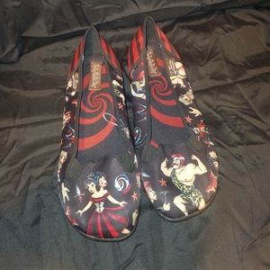 Hot chocolate design Freakshow Slip-on 41
